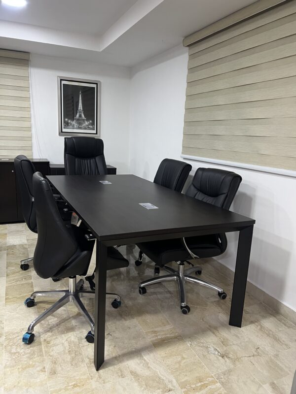 Mesa de conferencia rectangular LF75