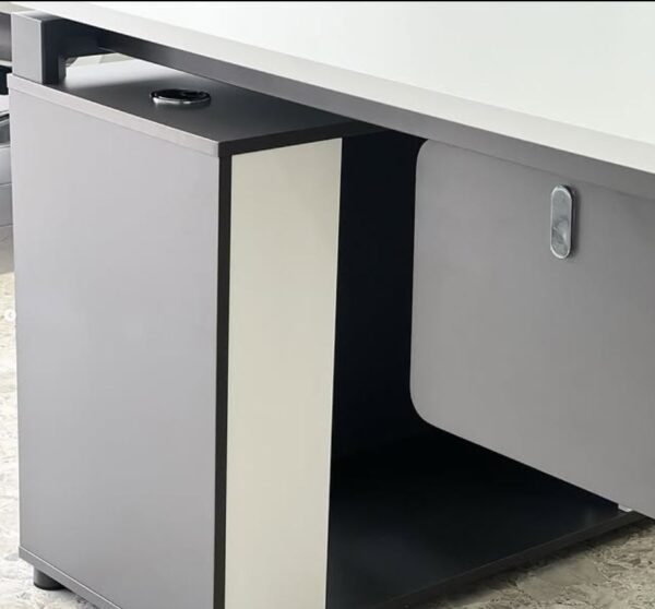 Escritorio ejecutivo con credenza lateral integrada 3518 - Imagen 4